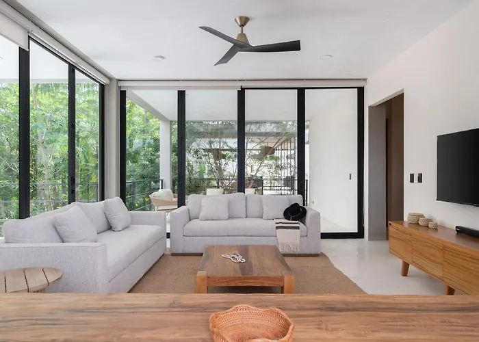 Limas Apartment *